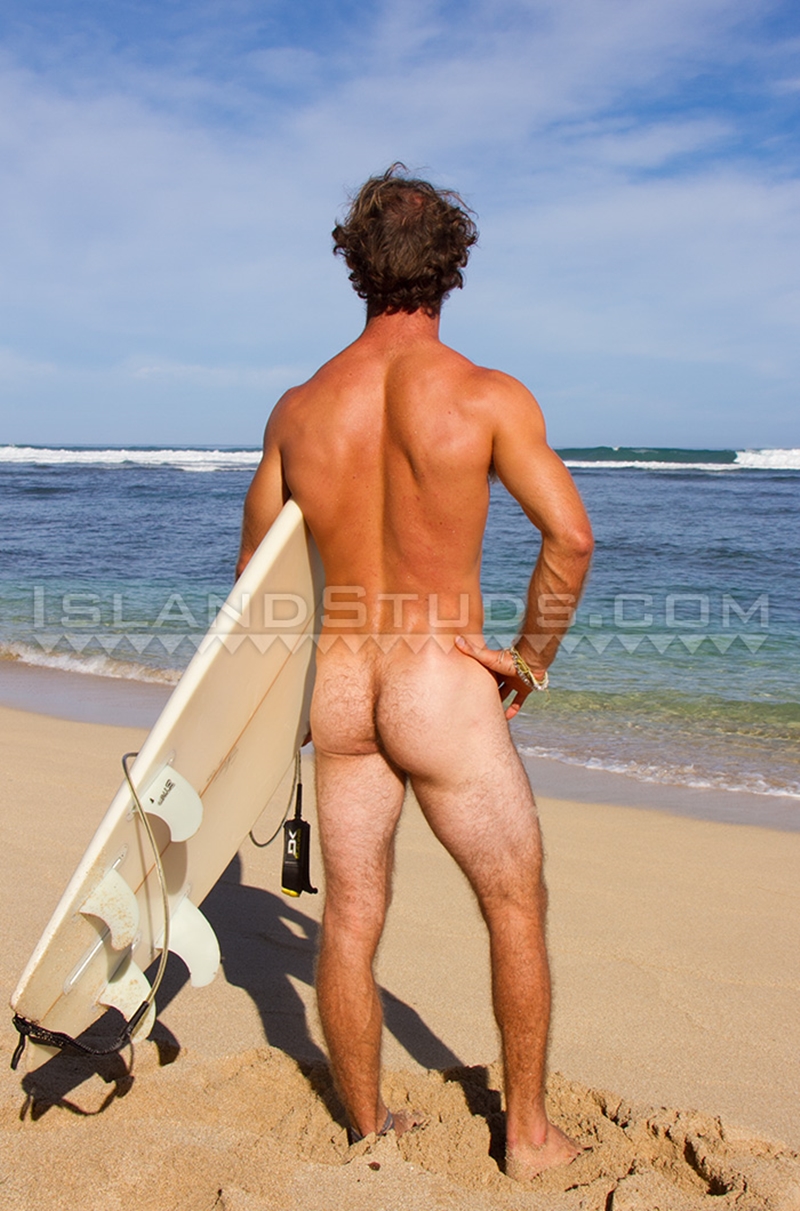 IslandStuds-Gibson-rock-hard-six-pack-abs-furry-muscle-naked-outdoors-surfer-boy-beautiful-hairy-sexy-man-fur-003-tube-download-torrent-gallery-sexpics-photo